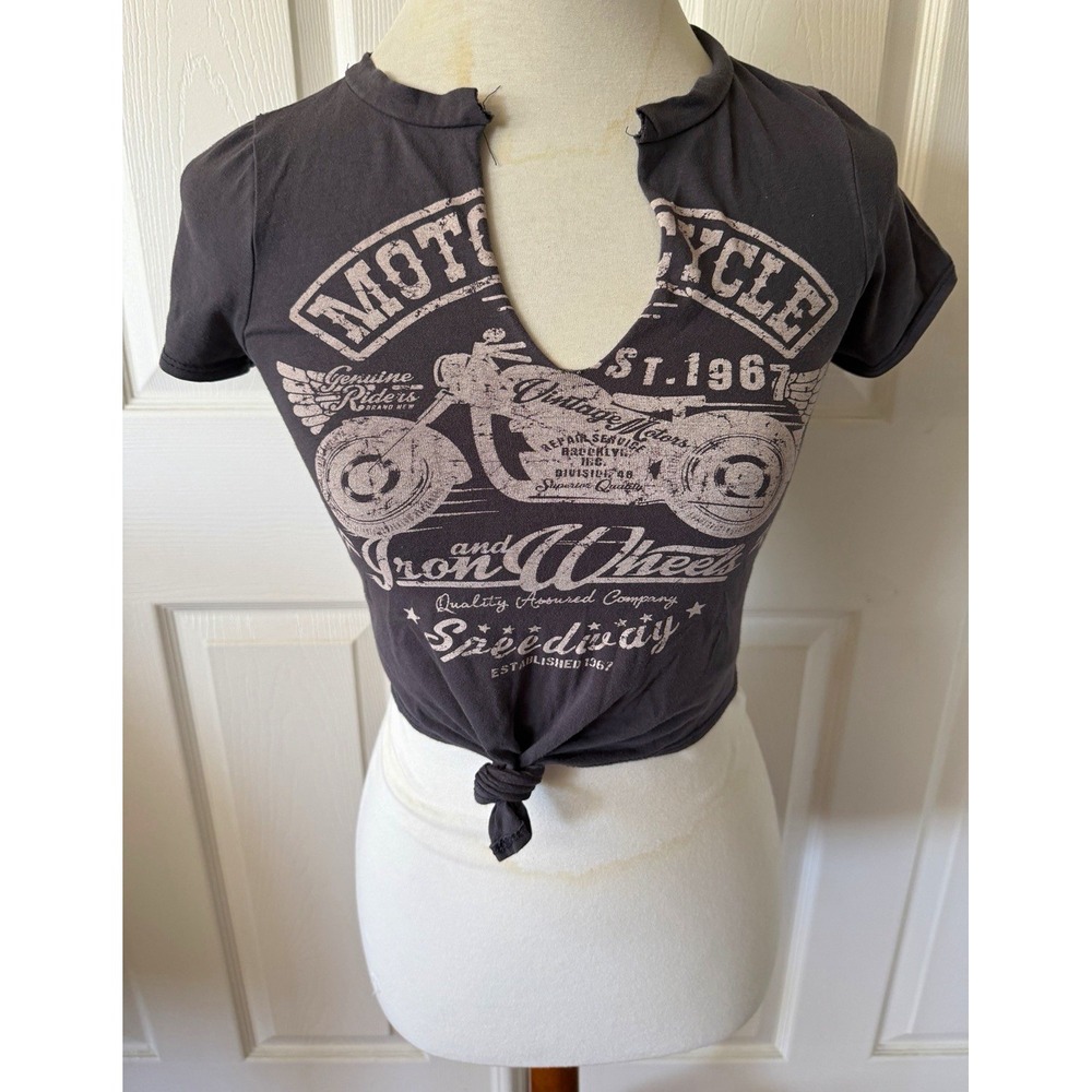 Y2K Motorcycle Graphic Tie Front Crop Top Jr Womens Gray Biker Windsor